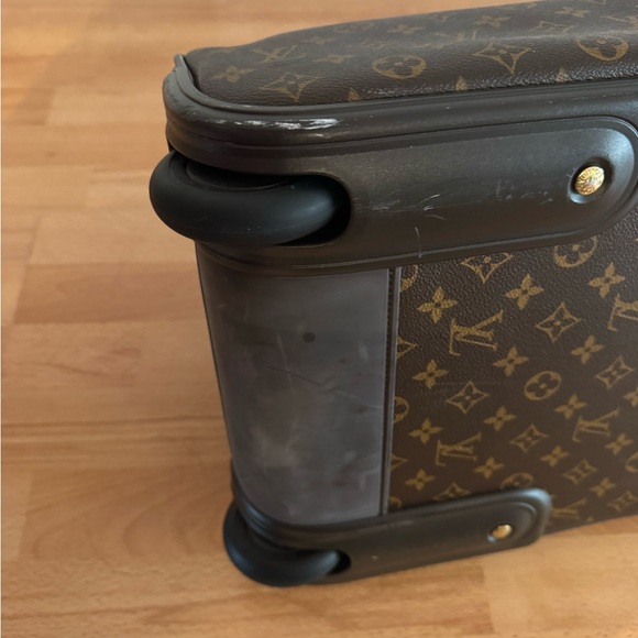Authentic Louis Vuitton Eloe roller bag / luggage / carry on / duffel bag - Picture 11 of 14